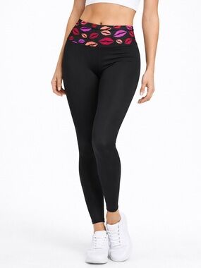 VENUS Lips Print Leggings Black Medium Athleisure Workout Yoga Stretch